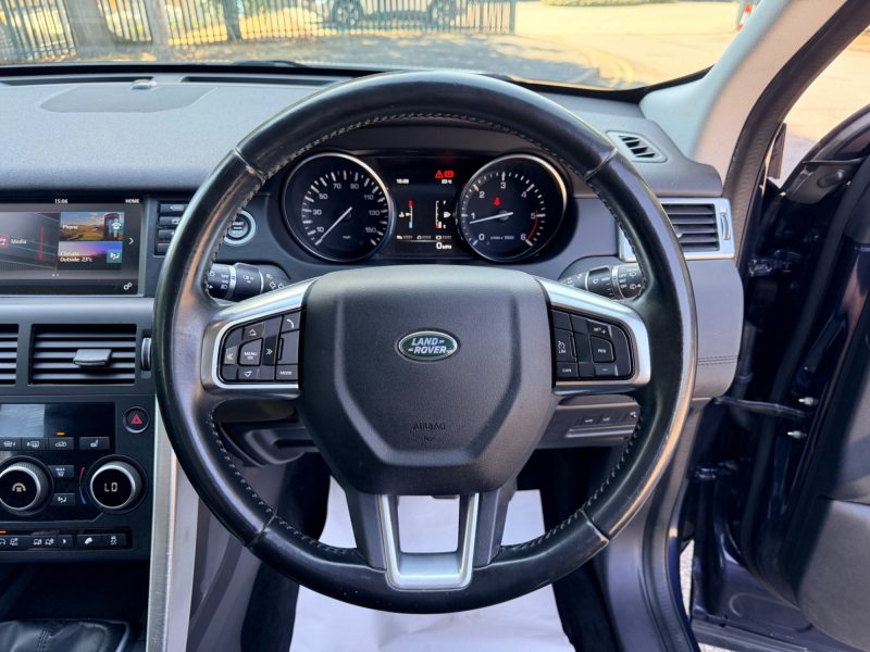 Land Rover Discovery Sport 2.0 TD4 SE SUV 5dr Diesel Manual 4WD Euro 6 (s/s) (180 ps) 2015 — photo 9 of 80