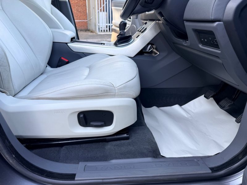 Land Rover Range Rover Evoque SE 2.0 TD4 SE 4WD Euro 6 (s/s) (180 ps) 2016 — photo 17 of 76