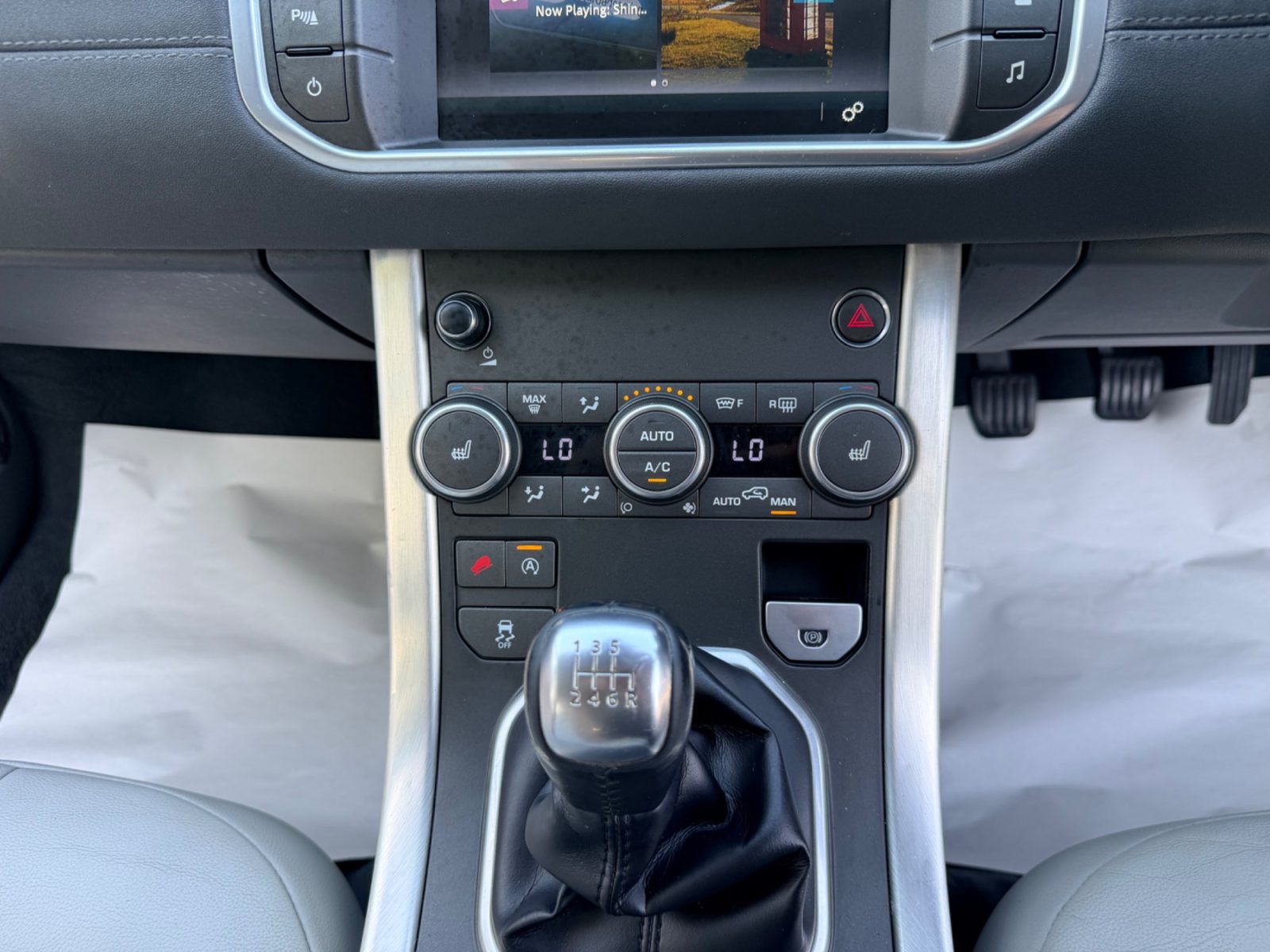 Land Rover — photo 23