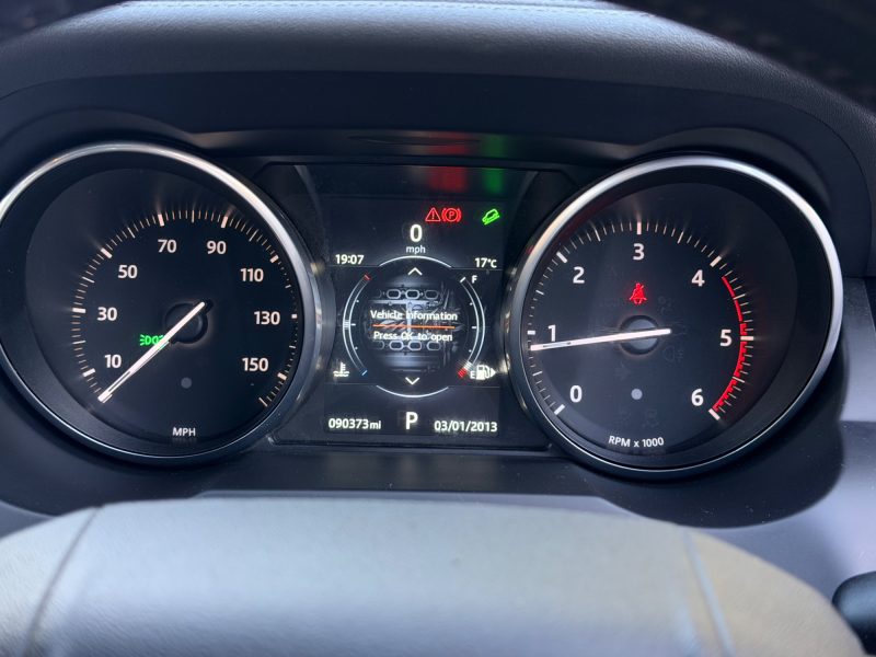 Land Rover Range Rover Evoque 2.0 TD4 SE Tech SUV 5dr Diesel Auto 4WD Euro 6 (s/s) (180 2016 — photo 102 of 105