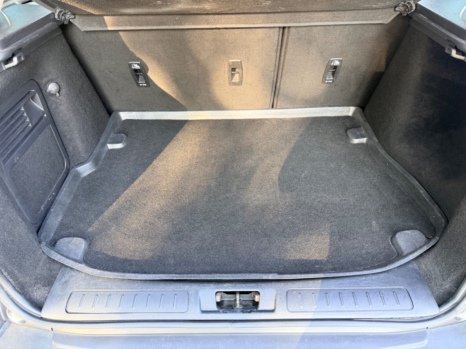 Land Rover — photo 61