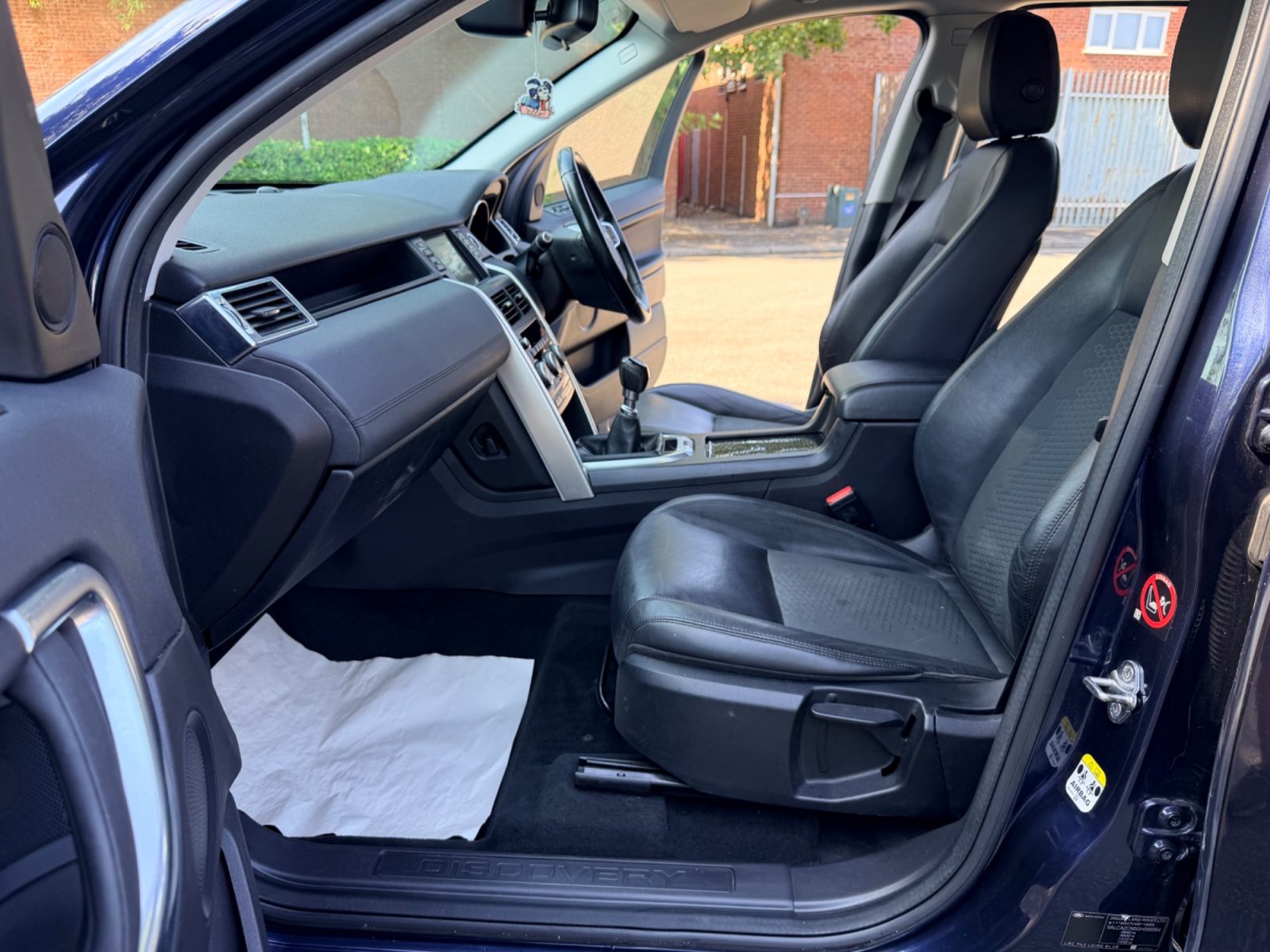 Land rover Discovery sport 2015 — photo 46
