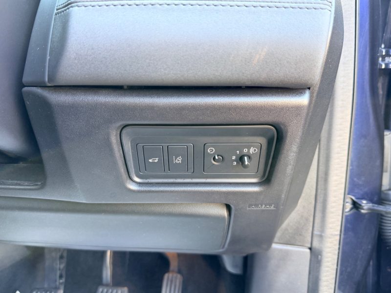 Land Rover Discovery Sport 2.0 TD4 SE SUV 5dr Diesel Manual 4WD Euro 6 (s/s) (180 ps) 2015 — photo 15 of 80