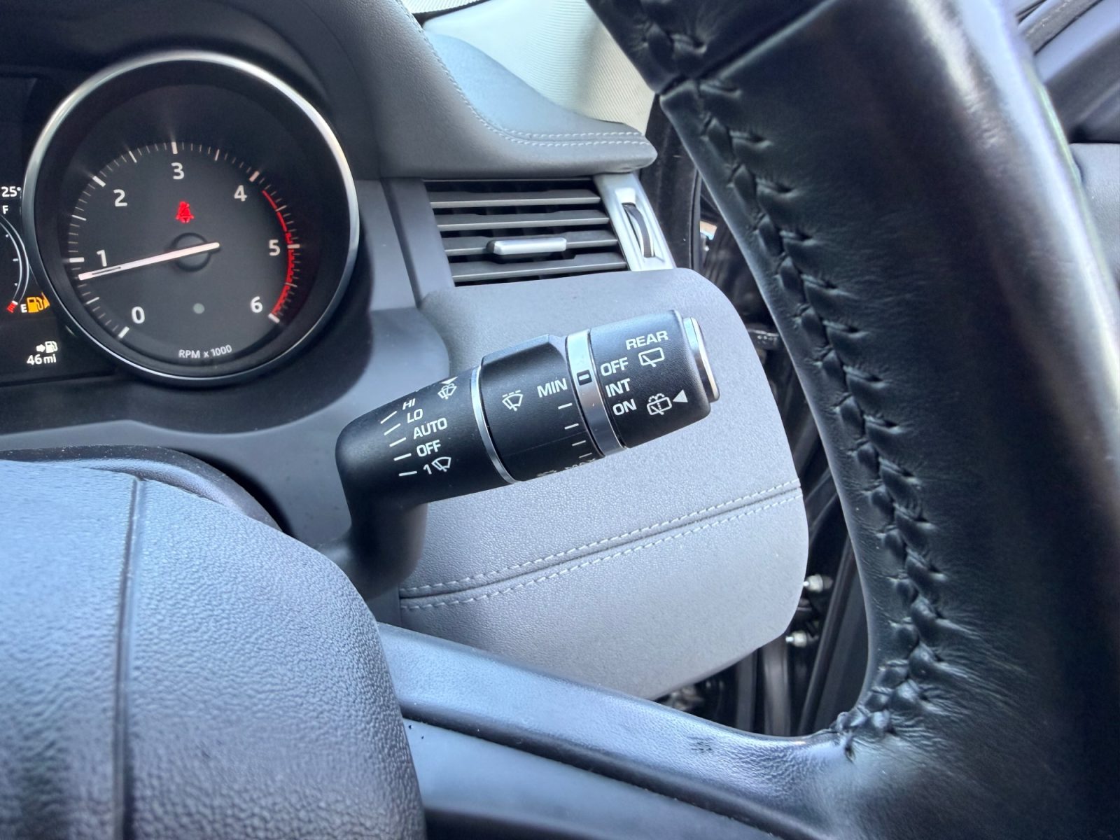 Land Rover — photo 27