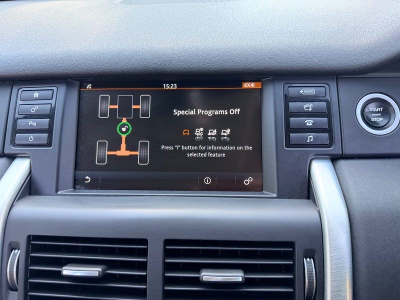Land Rover Discovery Sport 2.0 TD4 SE SUV 5dr Diesel Manual 4WD Euro 6 (s/s) (180 ps) 2015 — photo 75 of 80