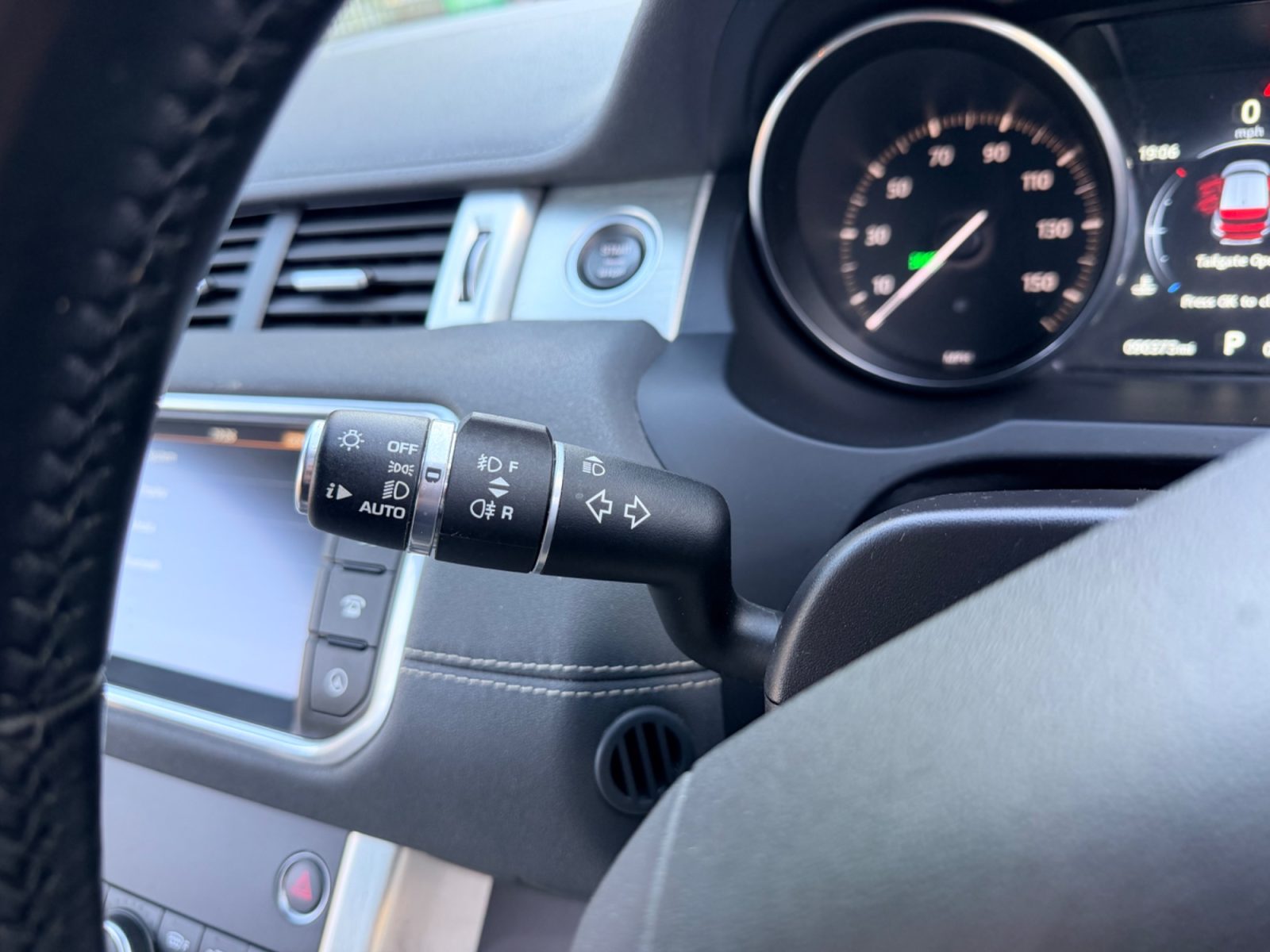 Land Rover Range Rover Evoque 2016 — photo 70