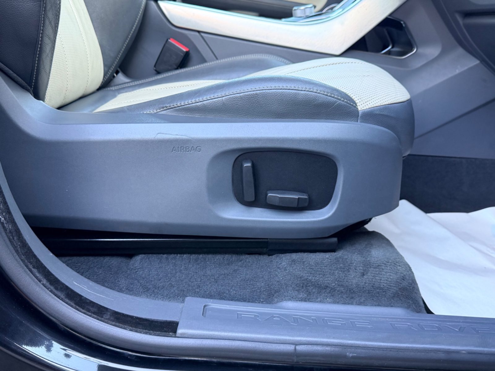 Land Rover Range Rover Evoque 2016 — photo 29
