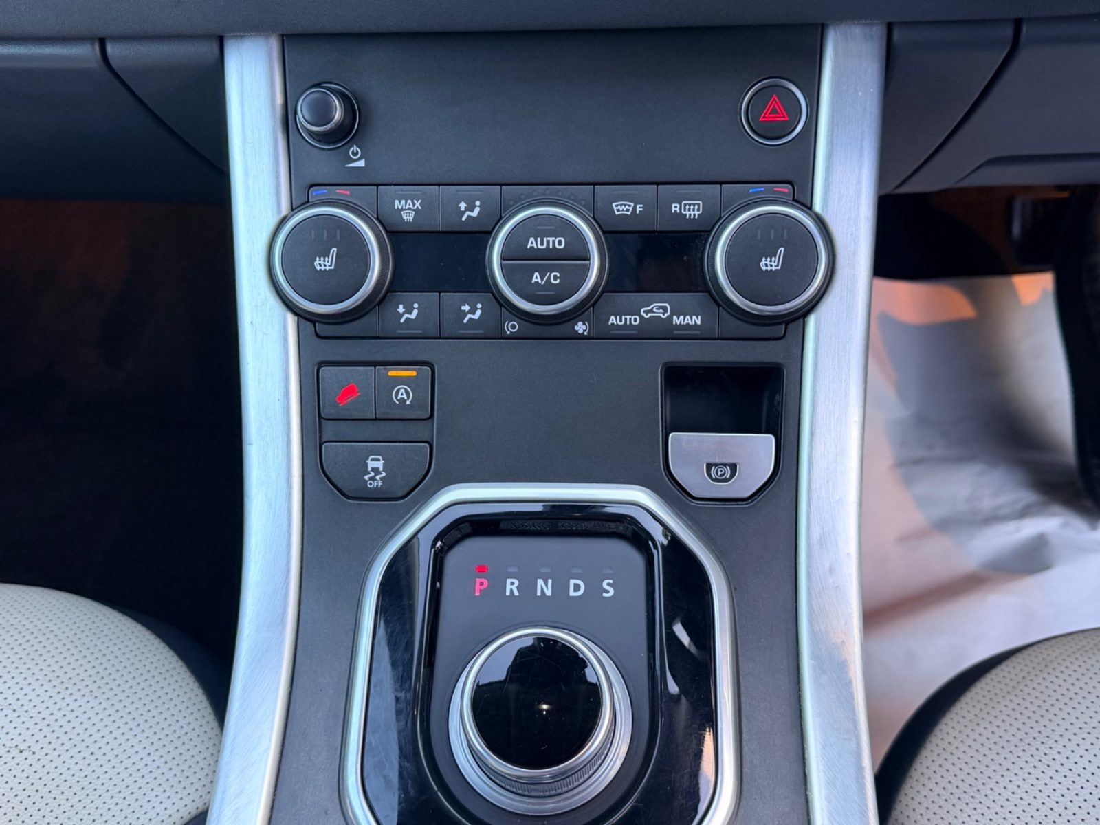 Land Rover Range Rover Evoque 2016 — photo 33
