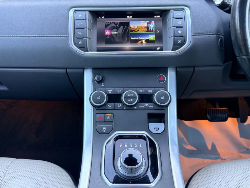 Land Rover Range Rover Evoque 2.0 TD4 SE Tech SUV 5dr Diesel Auto 4WD Euro 6 (s/s) (180 2016 — photo 25 of 105