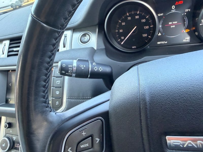 Land Rover Range Rover Evoque SE 2.0 TD4 SE 4WD Euro 6 (s/s) (180 ps) 2016 — photo 28 of 76