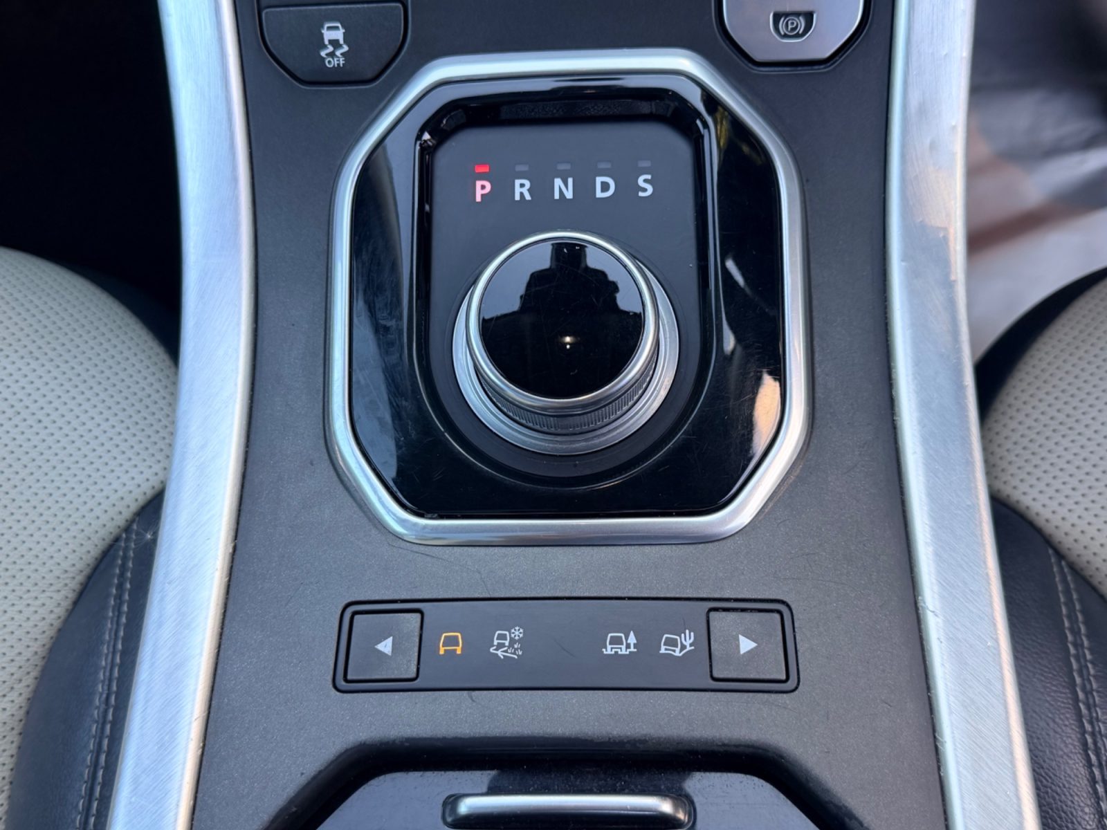 Land Rover Range Rover Evoque 2016 — photo 34