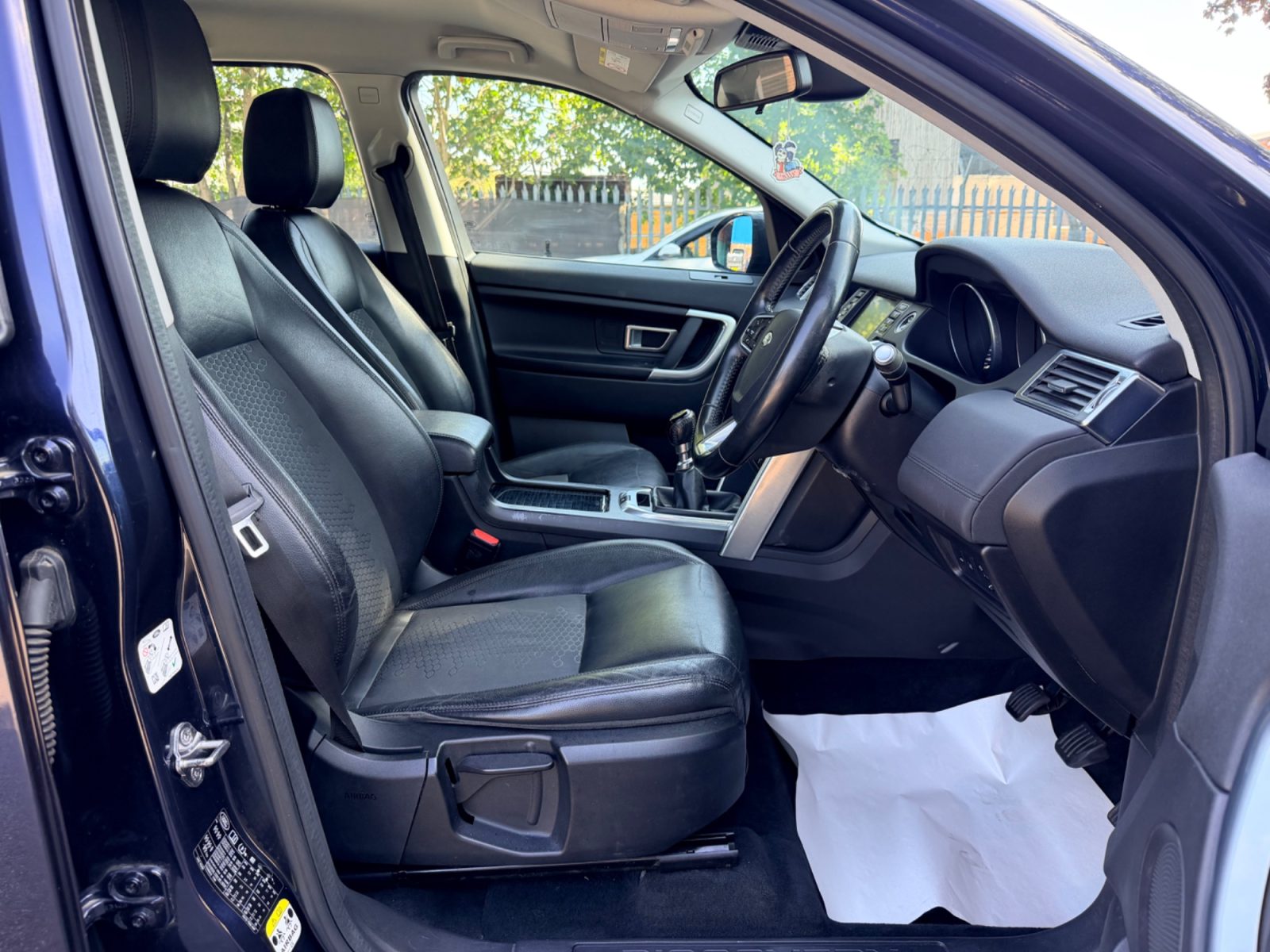 Land rover Discovery sport 2015 — photo 29