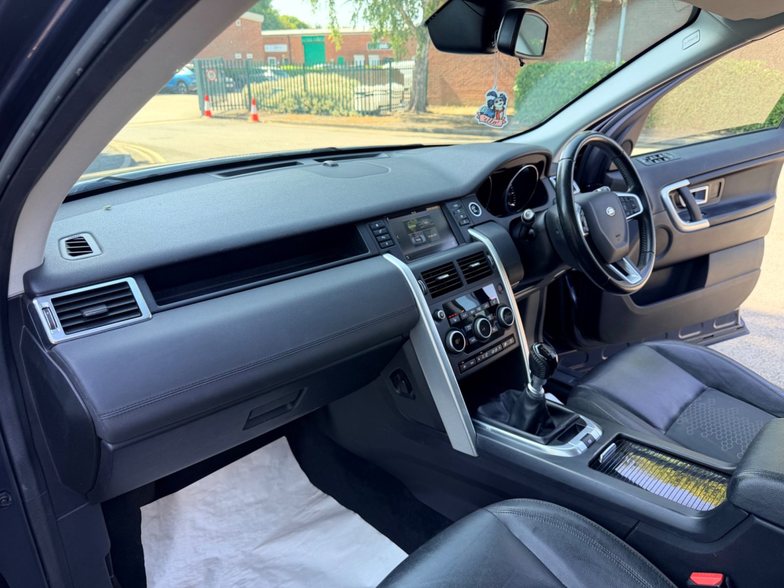 Land rover Discovery sport 2015 — photo 47