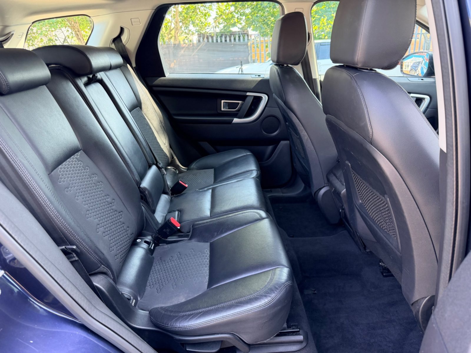 Land rover Discovery sport 2015 — photo 34