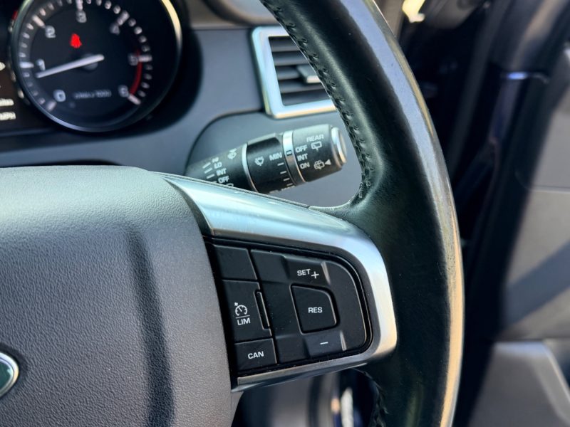 Land Rover Discovery Sport 2.0 TD4 SE SUV 5dr Diesel Manual 4WD Euro 6 (s/s) (180 ps) 2015 — photo 23 of 80