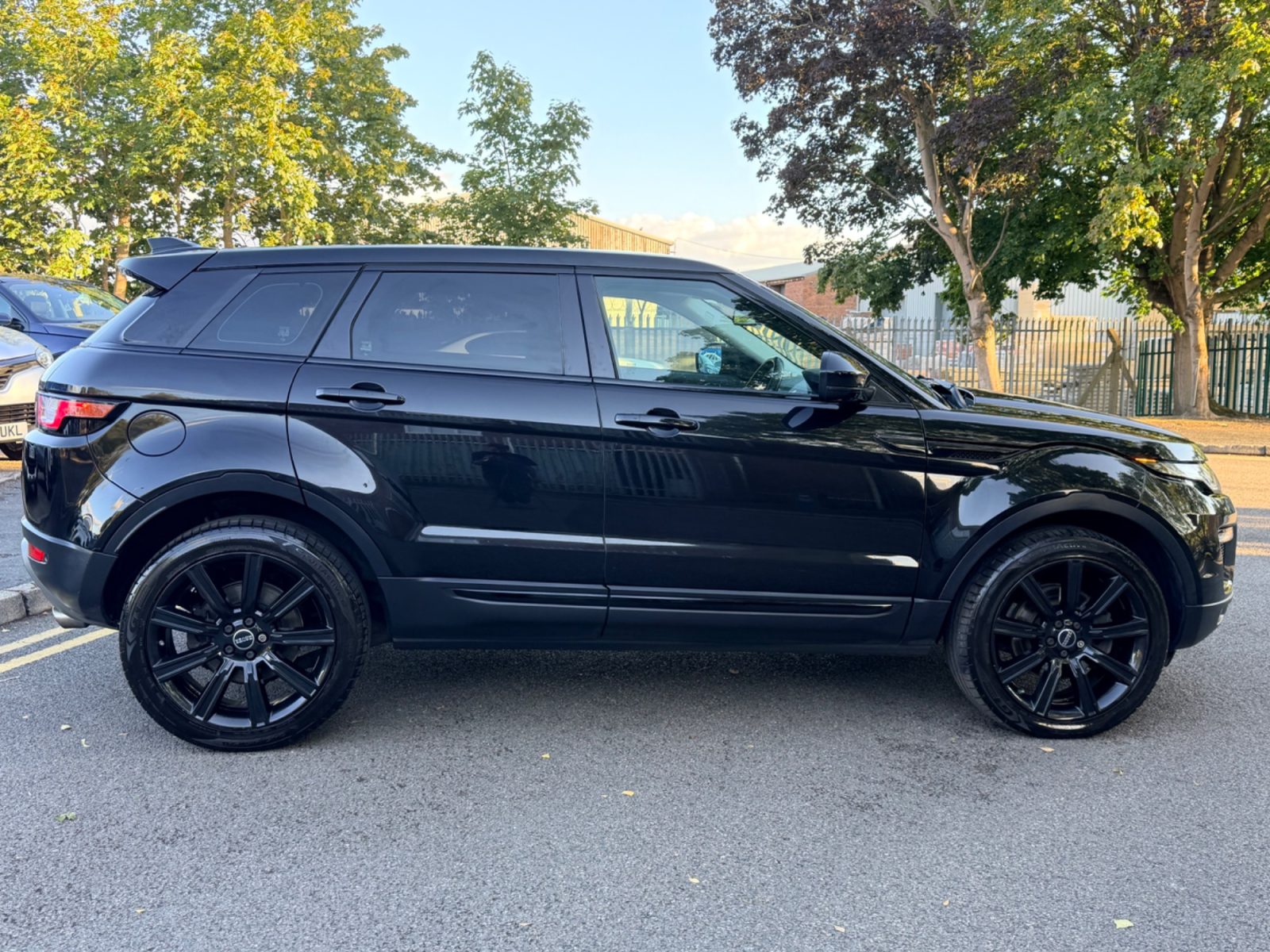 Land Rover Range Rover Evoque 2016 — photo 8
