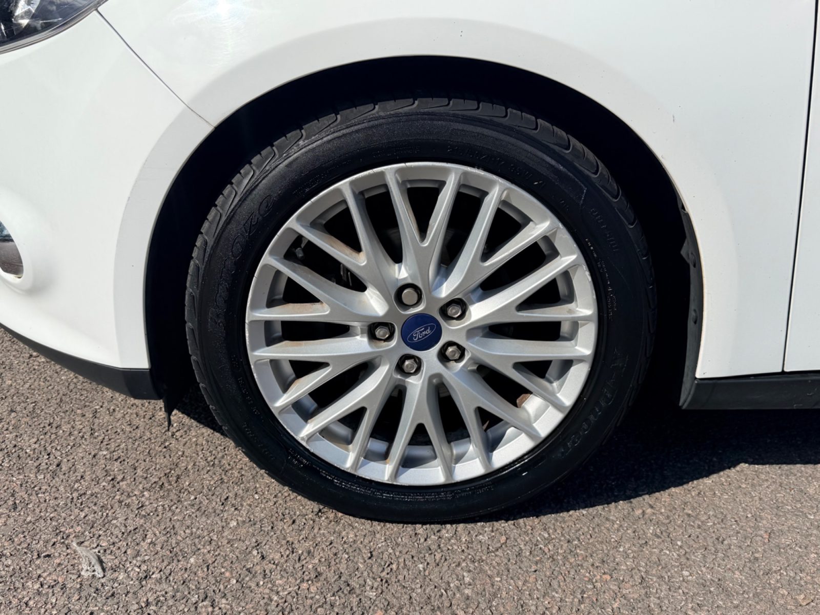 Ford Focus — photo 20