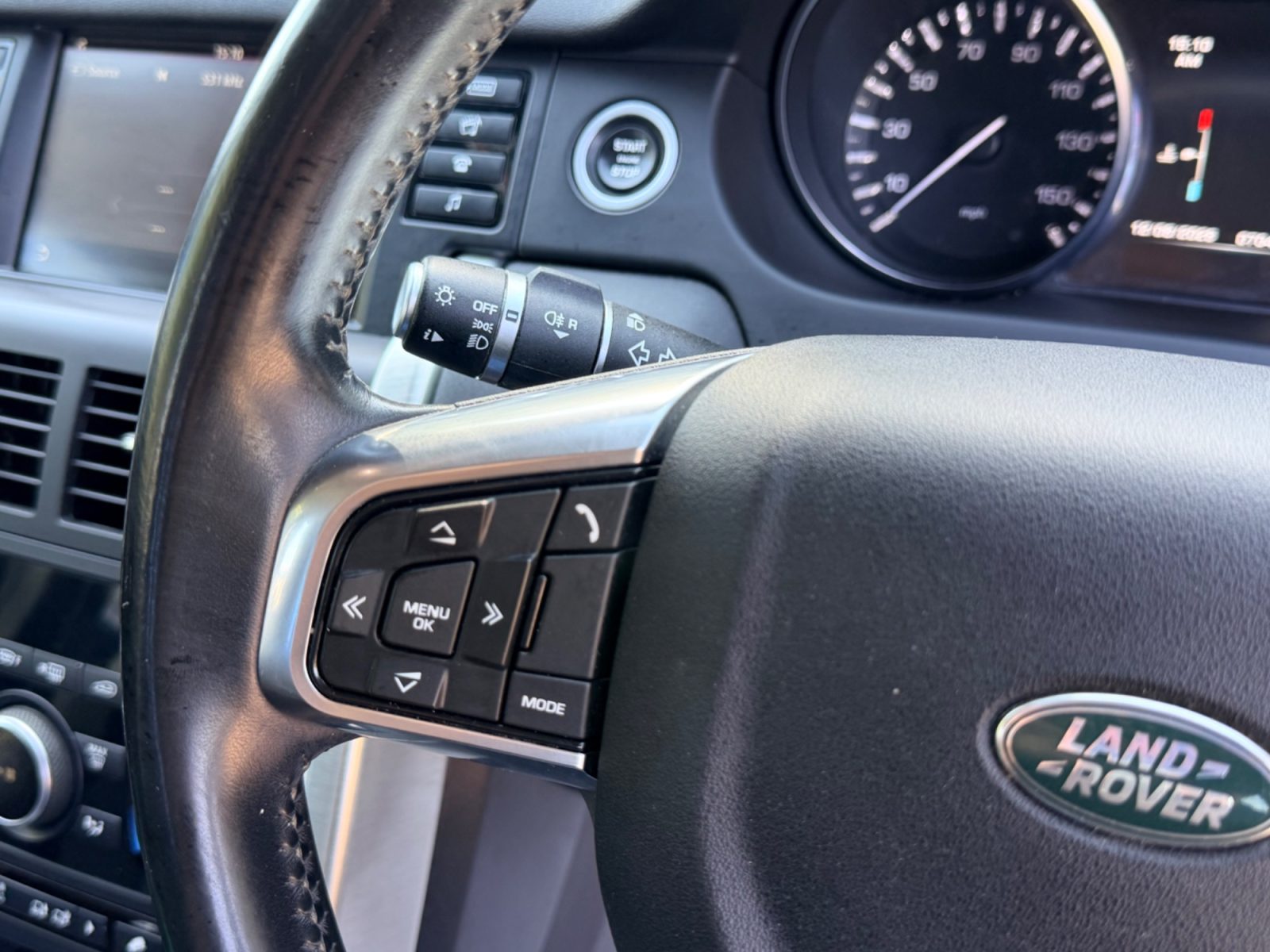 Land rover Discovery sport 2015 — photo 24