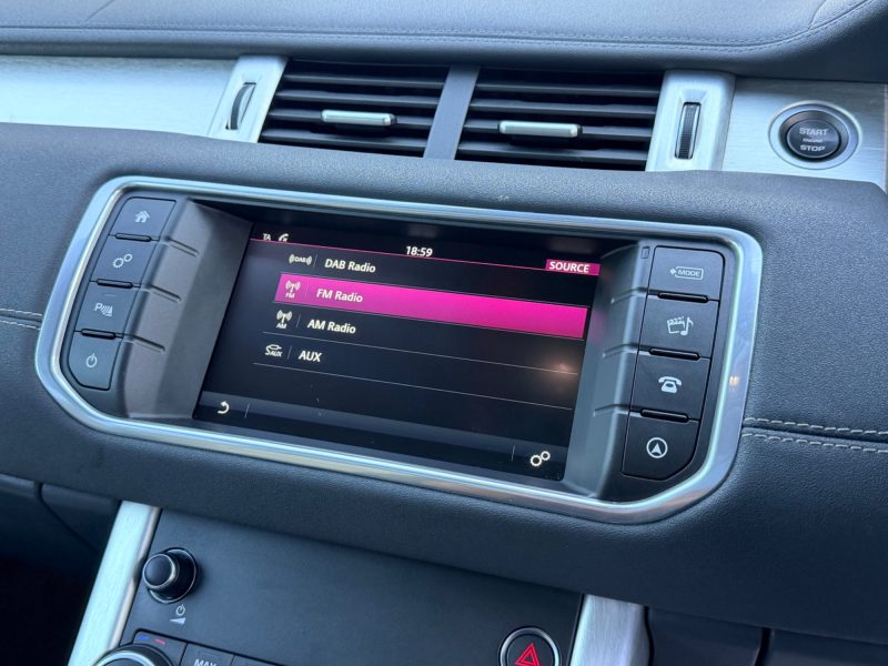 Land Rover Range Rover Evoque 2.0 TD4 SE Tech SUV 5dr Diesel Auto 4WD Euro 6 (s/s) (180 2016 — photo 88 of 105