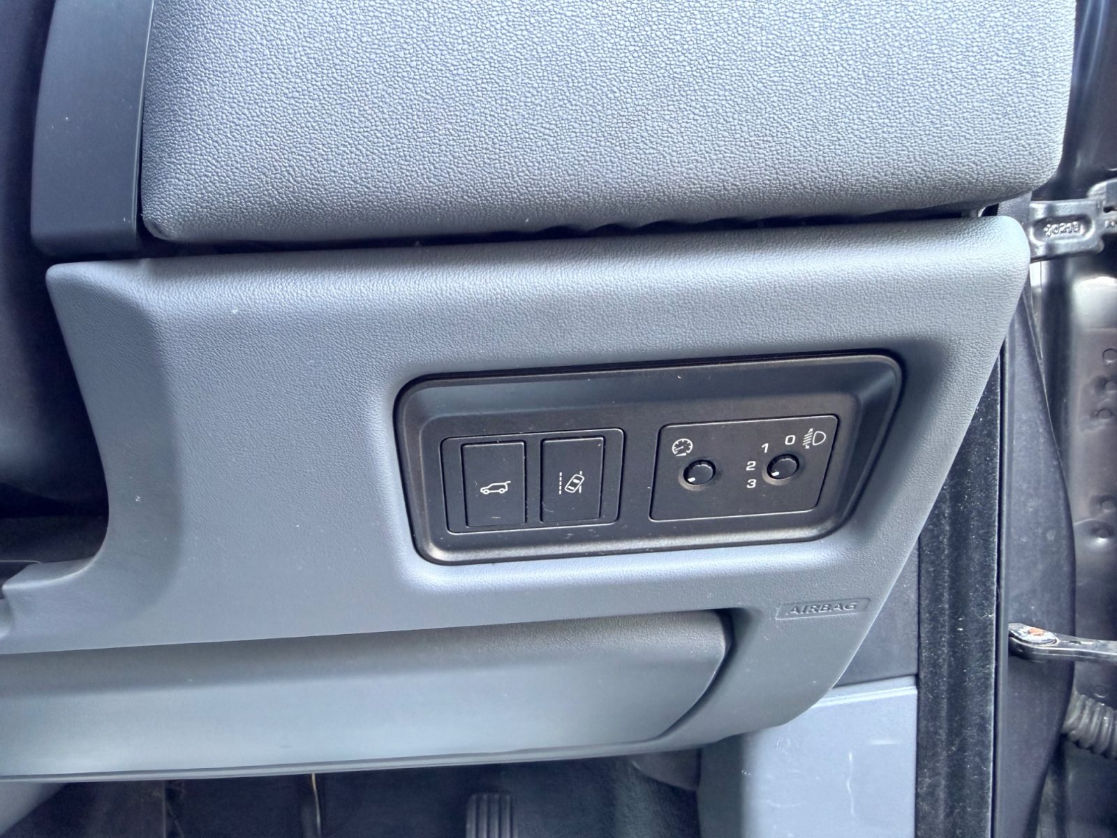Land Rover — photo 29