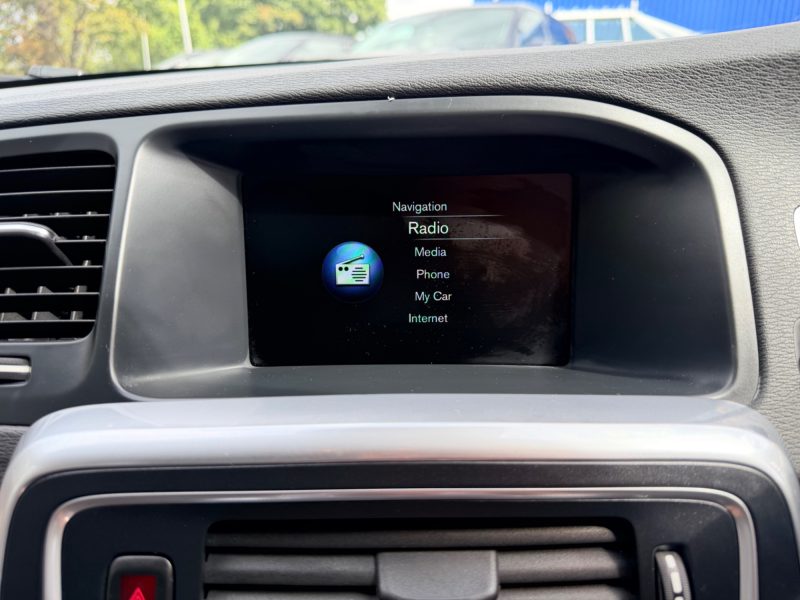 Volvo S60 SE Lux Nav 2.0 D4 SE Lux Nav Saloon 4dr Diesel Manual Euro 6 (s/s) (190 ps) 2016 — photo 71 of 76