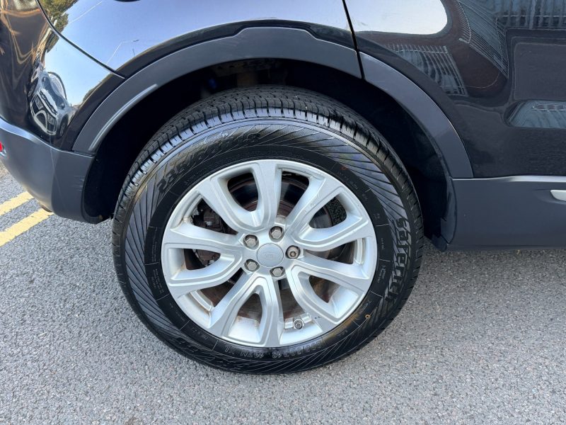 Land Rover Range Rover Evoque 2.0 TD4 SE 4WD Euro 6 (s/s) 5dr 2015 — photo 11 of 74