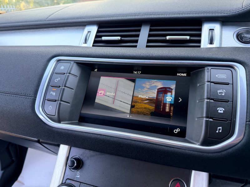 Land Rover Range Rover Evoque 2.0 TD4 SE 4WD Euro 6 (s/s) 5dr 2015 — photo 54 of 74