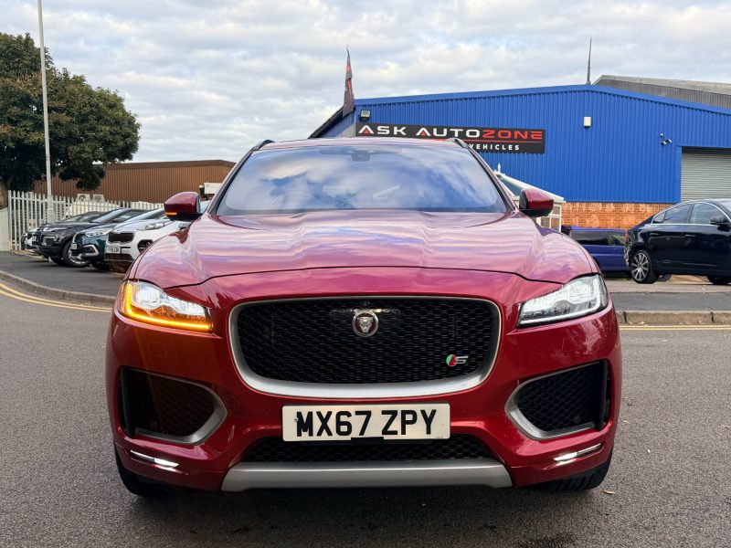 Jaguar F-PACE SUV 3.0 V6 S Petrol Auto AWD Euro 6 (s/s) (380 ps 2017 — photo 15 of 97