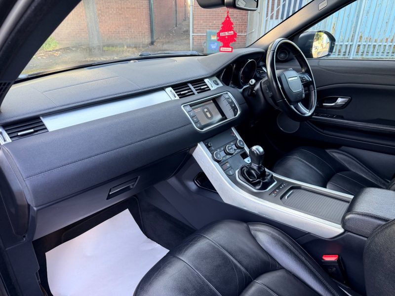 Land Rover Range Rover Evoque 2.0 TD4 SE 4WD Euro 6 (s/s) 5dr 2015 — photo 36 of 74