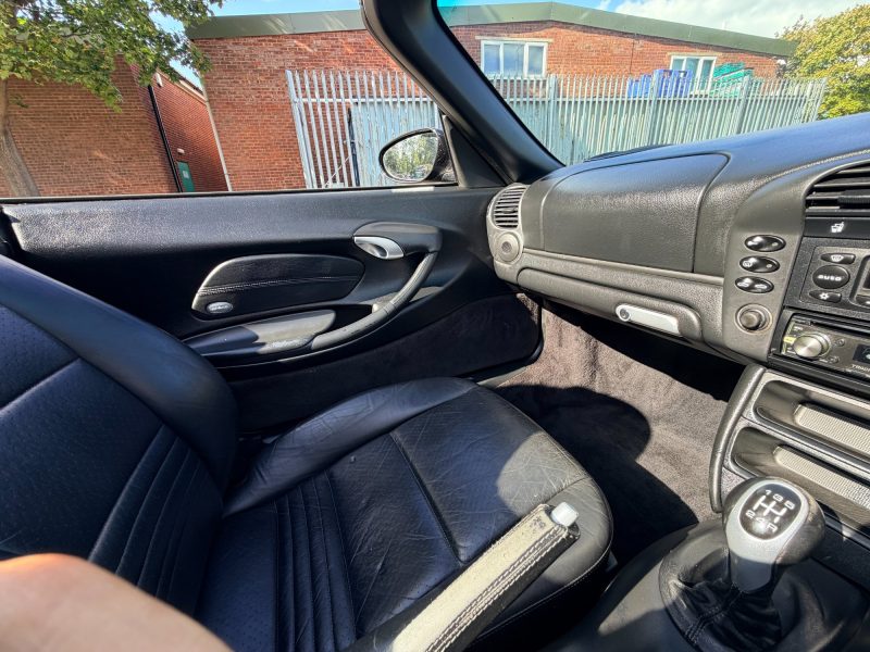 Porsche Boxster 2.7 [228] 2dr 2005 — photo 34 of 70