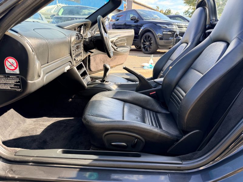 Porsche Boxster 2.7 [228] 2dr 2005 — photo 37 of 70