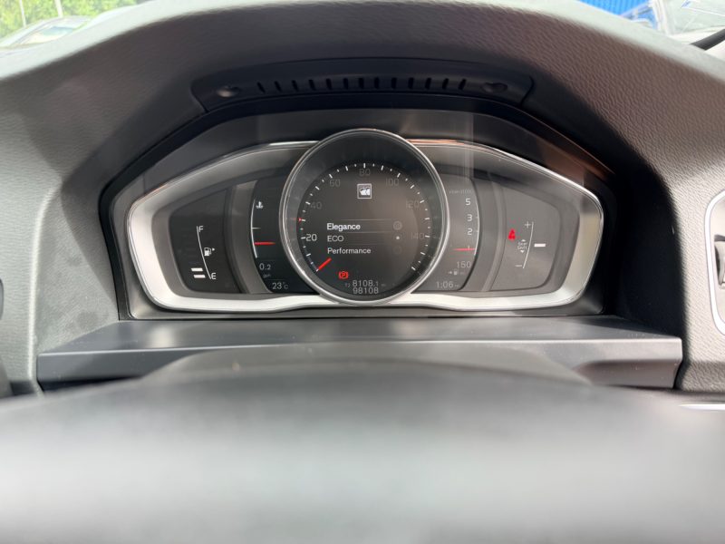 Volvo S60 SE Lux Nav 2.0 D4 SE Lux Nav Saloon 4dr Diesel Manual Euro 6 (s/s) (190 ps) 2016 — photo 63 of 76