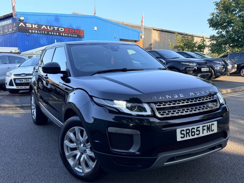 Land Rover Range Rover Evoque 2.0 TD4 SE 4WD Euro 6 (s/s) 5dr 2015 — photo 4 of 74