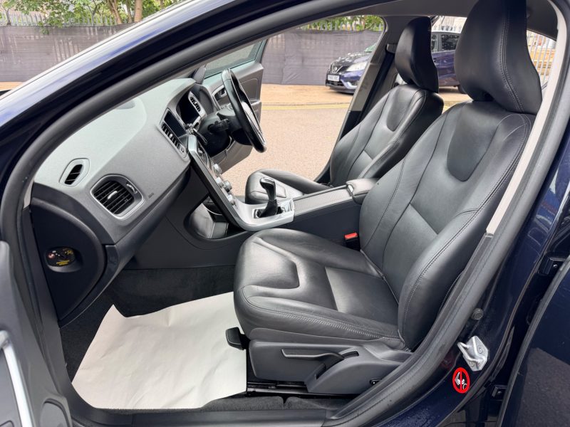 Volvo S60 SE Lux Nav 2.0 D4 SE Lux Nav Saloon 4dr Diesel Manual Euro 6 (s/s) (190 ps) 2016 — photo 34 of 76
