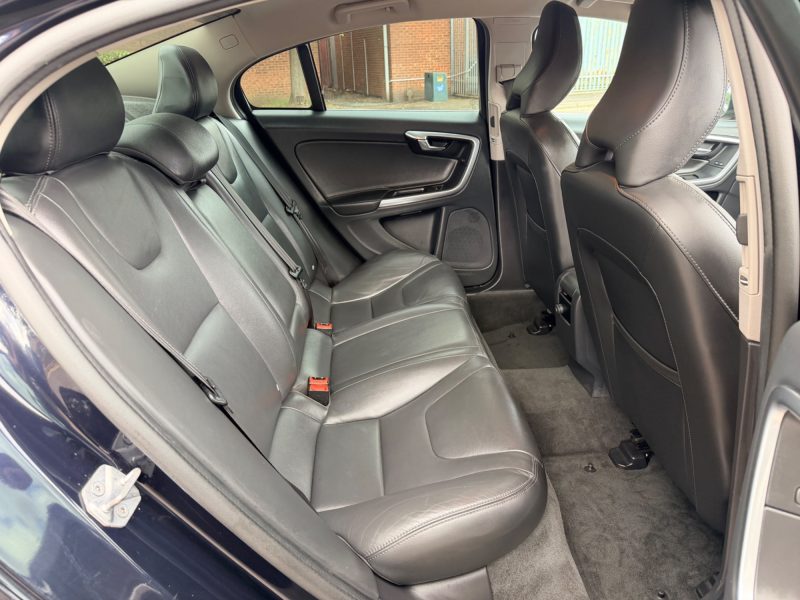 Volvo S60 SE Lux Nav 2.0 D4 SE Lux Nav Saloon 4dr Diesel Manual Euro 6 (s/s) (190 ps) 2016 — photo 28 of 76