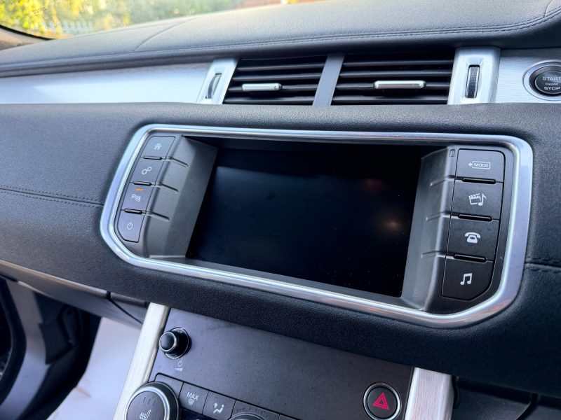 Land Rover Range Rover Evoque 2.0 TD4 SE 4WD Euro 6 (s/s) 5dr 2015 — photo 62 of 74