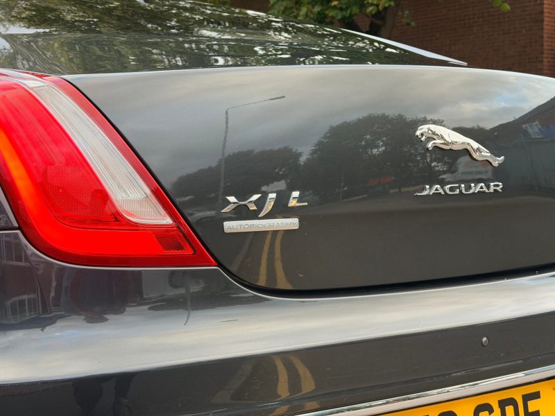 Jaguar XJ 3.0d V6 Autobiography 4dr Auto [LWB] 2016 — photo 106 of 108
