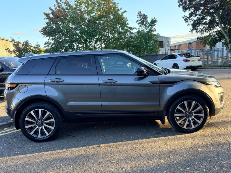 Land Rover Range Rover Evoque 2.0 TD4 SE Tech 5dr 2017 — photo 5 of 67