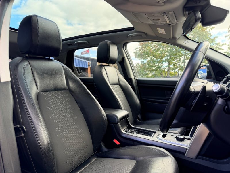 Land Rover Discovery Sport 2.0 TD4 180 SE Tech 5dr Auto 2017 — photo 35 of 102