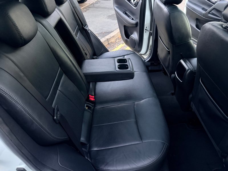 Nissan Qashqai 1.2 DiG-T Tekna [Non-Panoramic] 5dr 2017 — photo 54 of 91