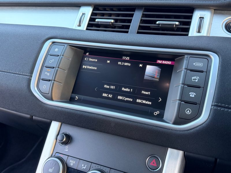 Land Rover Range Rover Evoque 2.0 TD4 SE Tech 5dr 2017 — photo 61 of 67
