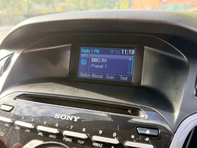 Ford Focus 1.0 125 EcoBoost Titanium 5dr 2013 — photo 66 of 69
