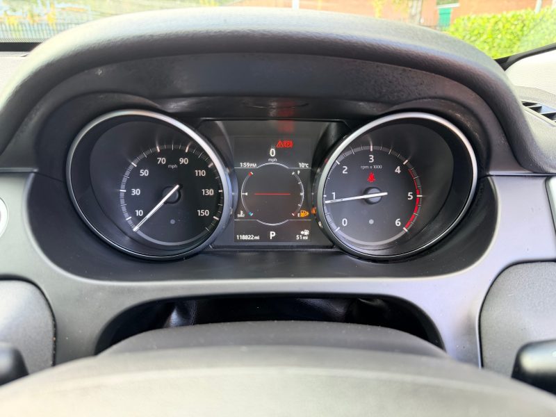 Land Rover Discovery Sport 2.0 TD4 180 SE Tech 5dr Auto 2017 — photo 19 of 102