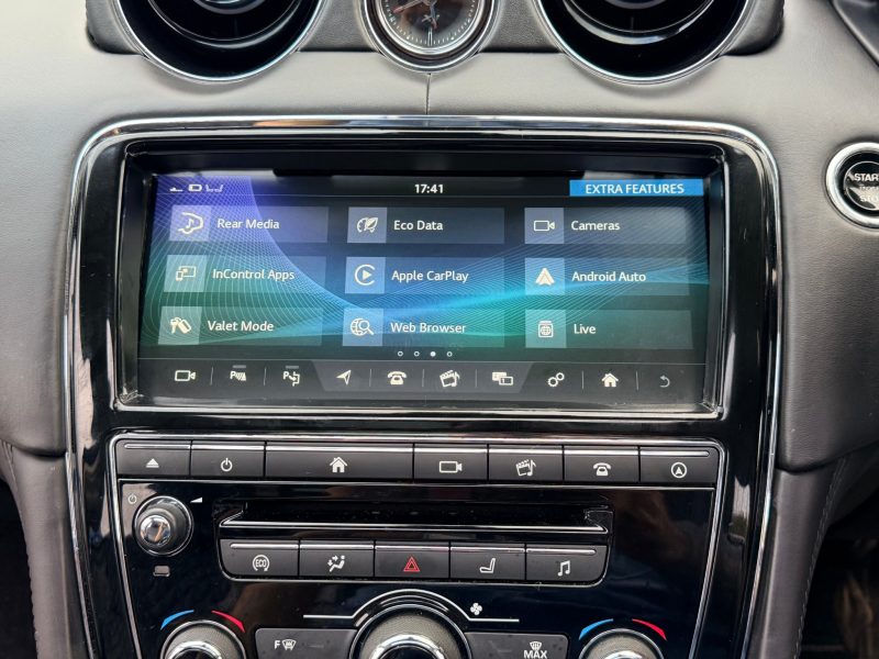 Jaguar XJ 3.0d V6 Autobiography 4dr Auto [LWB] 2016 — photo 99 of 108