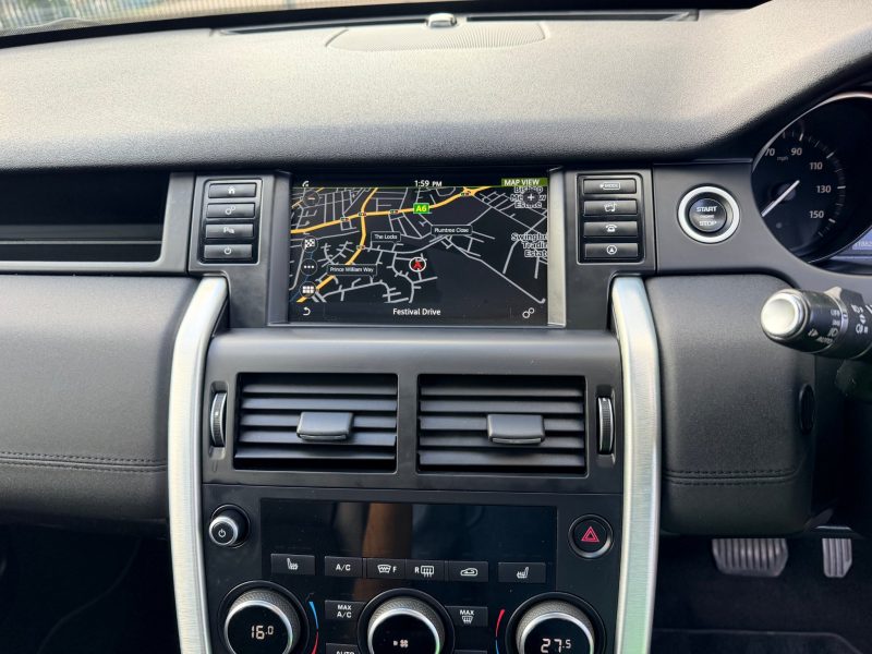 Land Rover Discovery Sport 2.0 TD4 180 SE Tech 5dr Auto 2017 — photo 24 of 102
