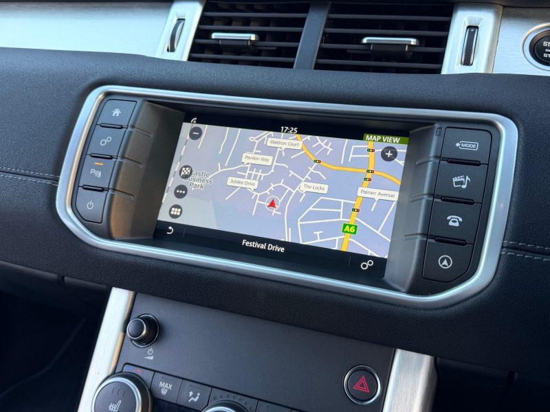 Land Rover Range Rover Evoque 2.0 TD4 SE Tech 5dr 2017 — photo 60 of 67