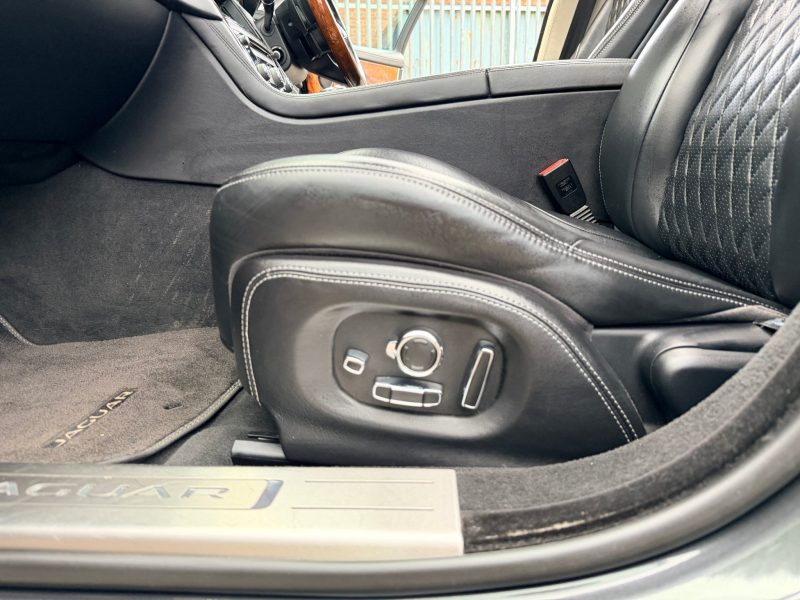 Jaguar XJ 3.0d V6 Autobiography 4dr Auto [LWB] 2016 — photo 77 of 108