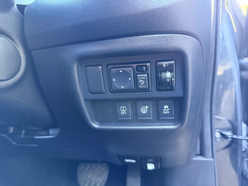 Nissan UKE 1.6 Tekna 5dr Xtronic [Bose] 2018 — photo 26 of 54