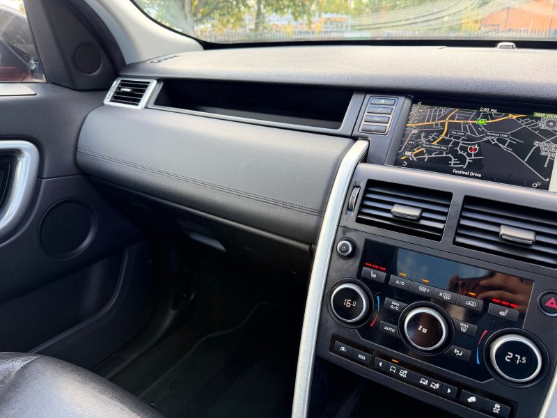 Land Rover Discovery Sport 2.0 TD4 180 SE Tech 5dr Auto 2017 — photo 30 of 102