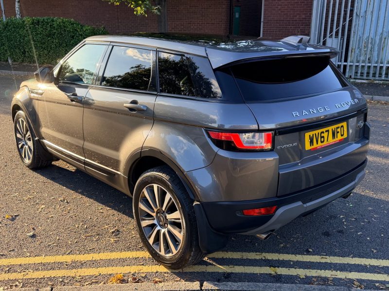 Land Rover Range Rover Evoque 2.0 TD4 SE Tech 5dr 2017 — photo 8 of 67